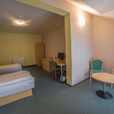 Teledom Hotel コシツェ エクステリア 写真